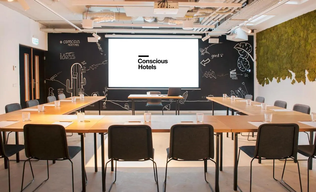 Conscious Hotel The Tire Station Amsterdam 3*,  Holland