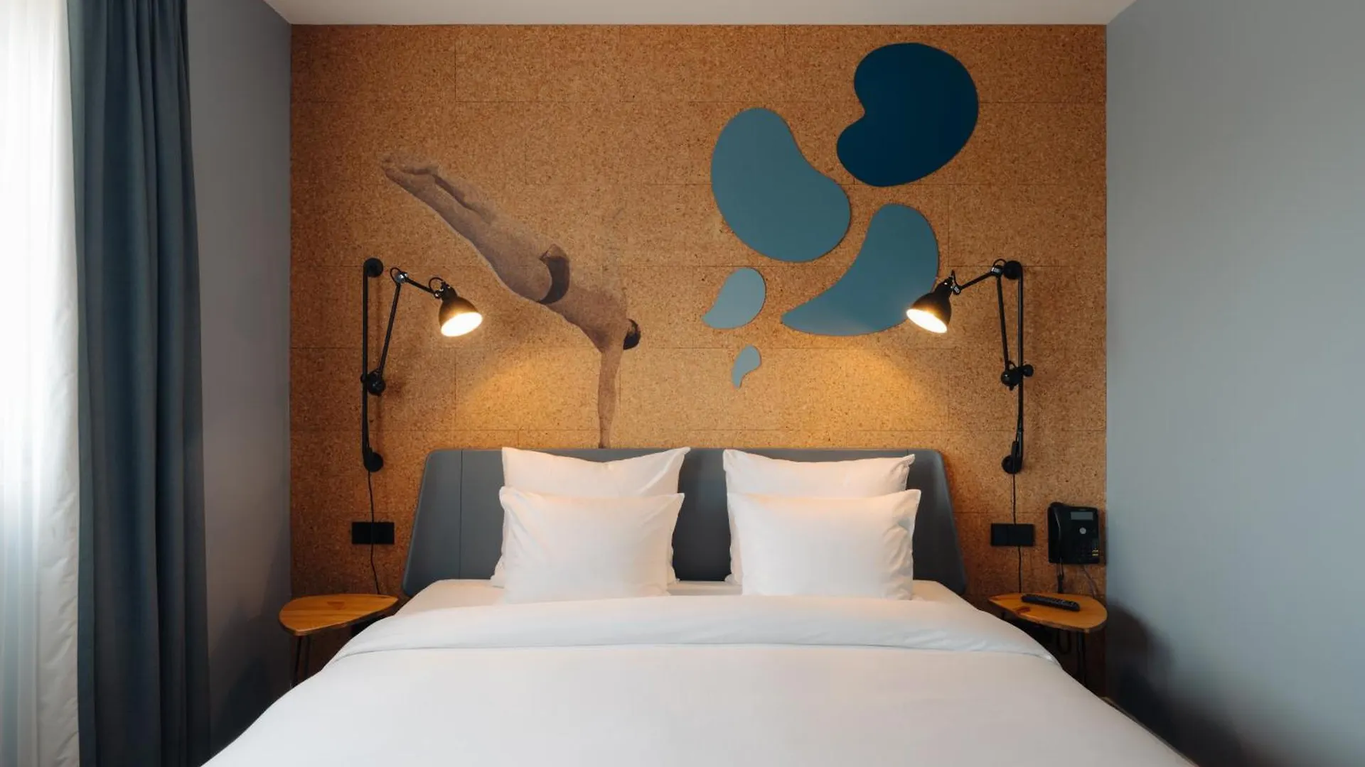 Conscious Hotel The Tire Station Amsterdam